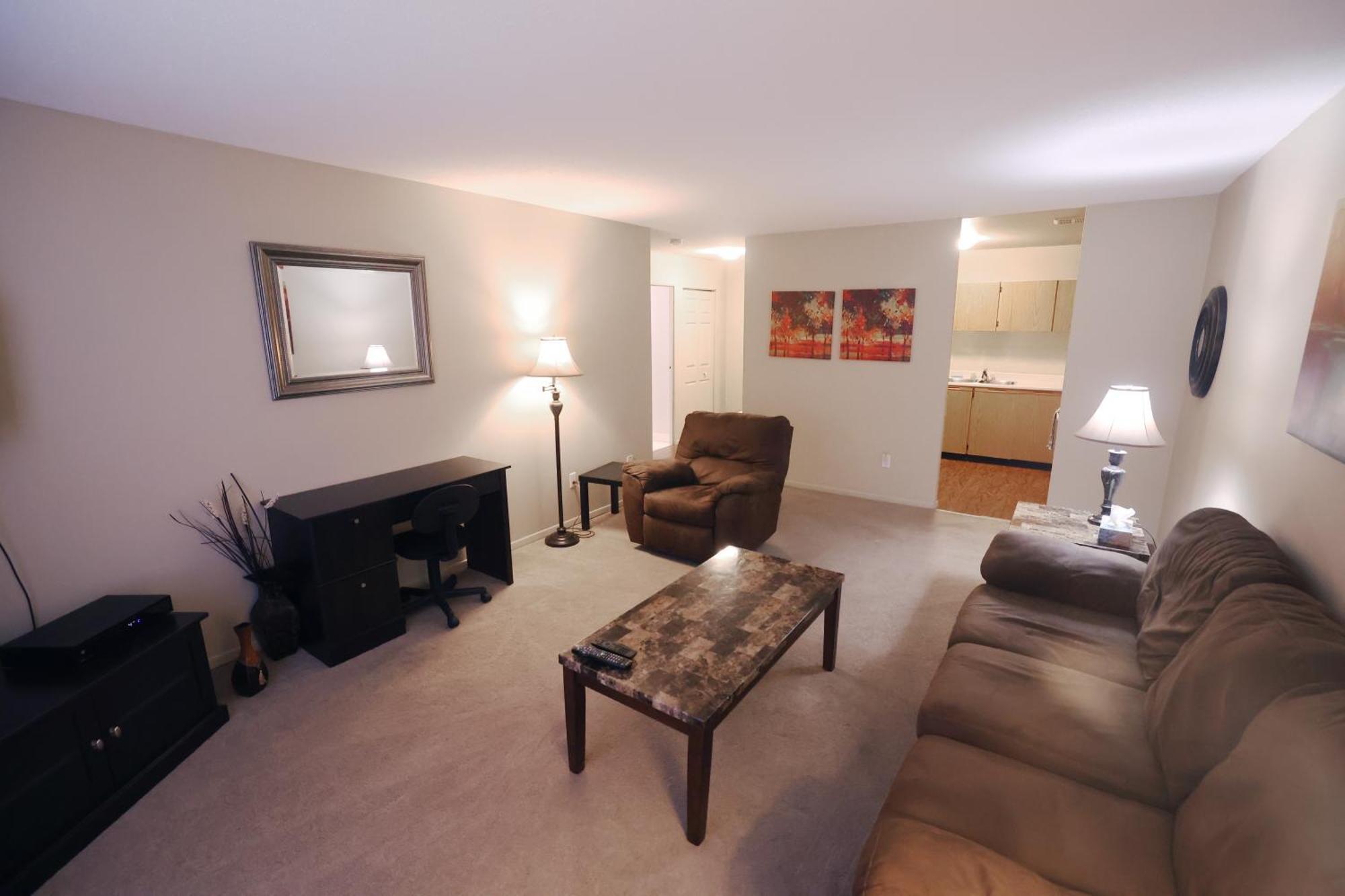 Paris Plaza Apartment Elliot Lake ภายนอก รูปภาพ